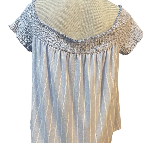 American Eagle Light Blue and white stripe Off-Shoulder Top, size XL - Picture 3 of 5